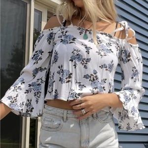 American Eagle Off the Shoulder Floral Top